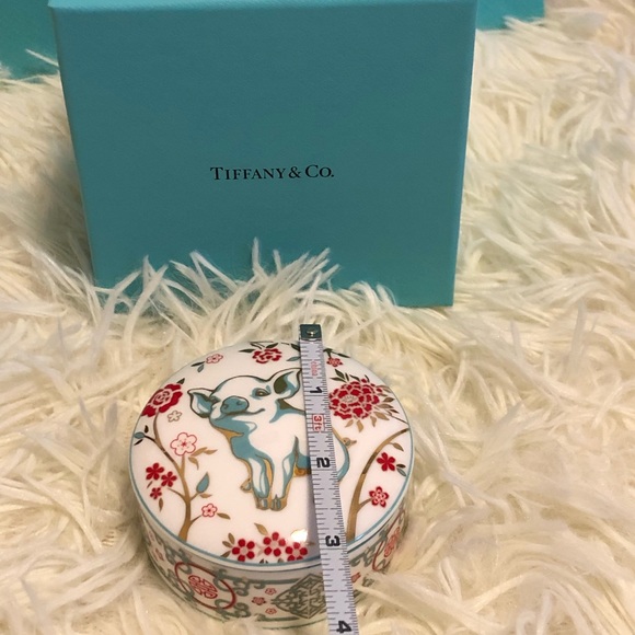 Tiffany & Co. Porcelain Jewelry Box (Free Dior Lip Glow & Mystery item) - Picture 10 of 14